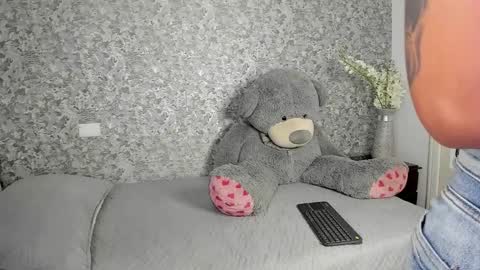 Zoe  online show from 01/14/26, 08:14