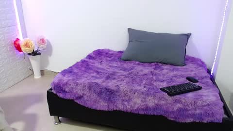 Snapshot of zoe_velvet chatting on 03/05/25, 12:59 Carolina online show from 03/05/25, 12:59