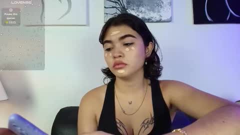 Zoe online show from 11/06/25, 01:45