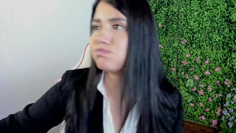 Snapshot of zoe_wattson chatting on 12/06/24, 03:52 Zoe online show from 12/06/24, 03:52