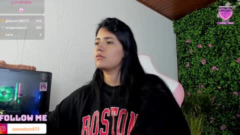 Snapshot of zoe_wattson chatting on 12/23/24, 06:00 Zoe online show from 12/23/24, 06:00