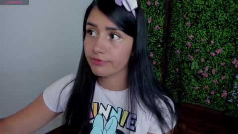 Snapshot of zoe_wattson chatting on 02/02/25, 02:59 Zoe online show from 02/02/25, 02:59