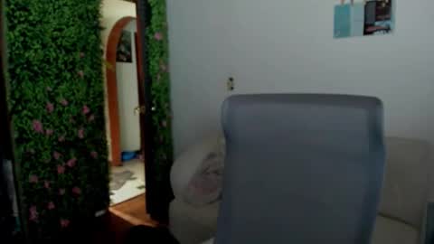 Snapshot of zoe_wattson chatting on 10/02/25, 03:13 Zoe online show from 10/02/25, 03:13