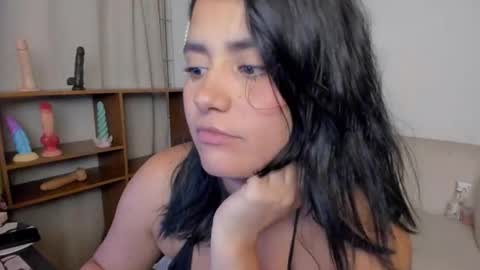 Snapshot of zoe_wattson chatting on 04/14/26, 02:06 Zoe online show from 04/14/26, 02:06