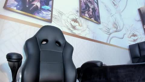 Snapshot of zoe_winterxxx chatting on 05/23/26, 12:09 Zoe online show from 05/23/26, 12:09