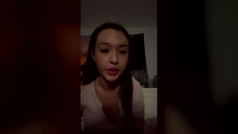 Snapshot of zoeapolo chatting on 02/02/26, 02:32 zoeapolo online show from 02/02/26, 02:32