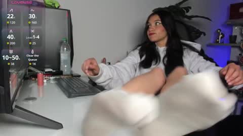 Zoe online show from 11/21/25, 11:53