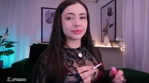 Snapshot of zoee_cruz chatting on 05/03/26, 12:00 Camila online show from 05/03/26, 12:00