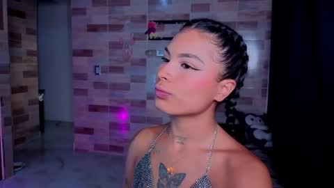 Snapshot of zoee_dolcee chatting on 04/18/26, 09:59 Catt online show from 04/18/26, 09:59