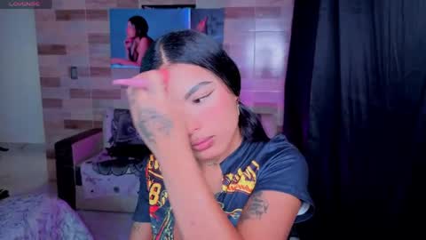 Snapshot of zoee_dolcee chatting on 04/23/26, 10:23 Catt online show from 04/23/26, 10:23