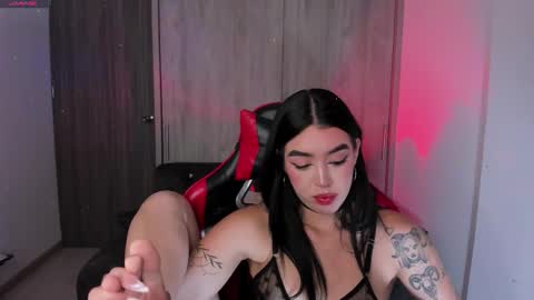 Snapshot of zoee_jackson chatting on 02/01/26, 01:04 zoee jackson online show from 02/01/26, 01:04