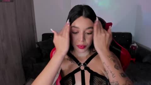 Snapshot of zoee_jackson chatting on 04/01/26, 12:11 zoee jackson online show from 04/01/26, 12:11