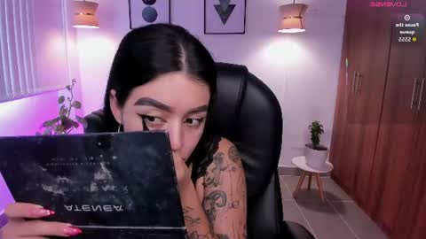 Snapshot of zoee_jackson chatting on 06/16/26, 07:05 zoee jackson online show from 06/16/26, 07:05