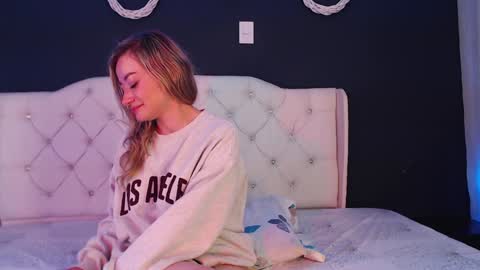 zoe online show from 12/30/24, 06:05