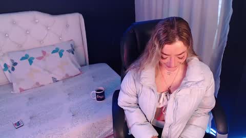 zoe online show from 01/04/25, 11:43