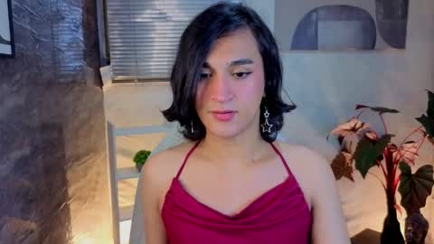 Snapshot of zoee_kiss_ chatting on 05/17/26, 06:00 ZOE online show from 05/17/26, 06:00