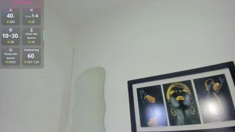 Snapshot of zoee_lov chatting on 11/26/25, 03:07 zoee online show from 11/26/25, 03:07