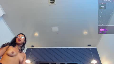 Zoe 3 online show from 10/01/25, 05:41