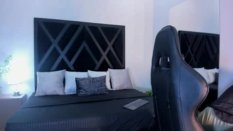 Zoe 3 online show from 05/25/26, 05:41
