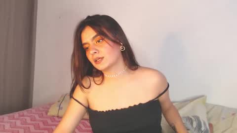 Zoee online show from 10/11/25, 09:24