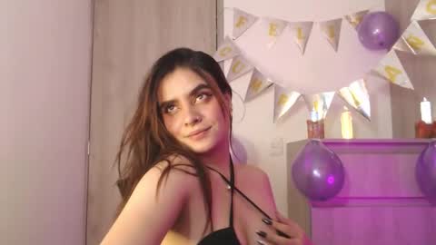 Zoee online show from 11/29/25, 07:50