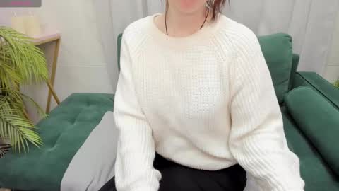 Zoe online show from 02/19/25, 01:28