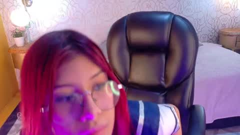 Snapshot of zoeecarter_ chatting on 04/17/26, 11:46 zoeecarter_ online show from 04/17/26, 11:46