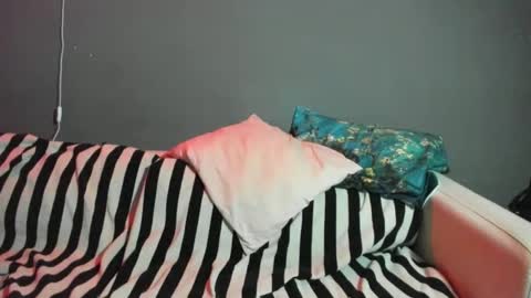 Zoe Fae online show from 10/15/25, 07:25