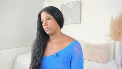 zoegarner10 online show from 02/25/26, 07:23