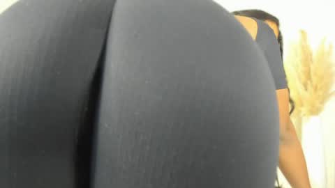 zoegarner10 online show from 04/16/26, 09:39