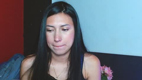 Laura  online show from 12/12/24, 04:04