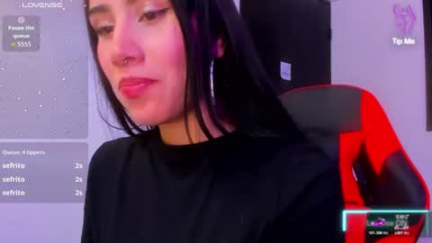 Laura  online show from 07/18/26, 05:00