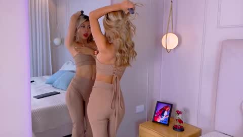 Zoe online show from 10/21/25, 11:11