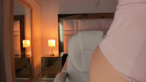 zoei_moon online show from 01/31/26, 07:11