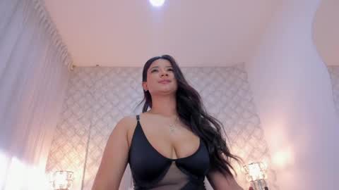 Snapshot of zoejenner_ chatting on 04/15/26, 09:26 Zoe online show from 04/15/26, 09:26