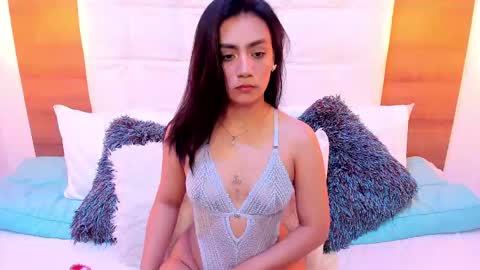 Snapshot of zoejohns chatting on 11/20/25, 05:45 Zoe online show from 11/20/25, 05:45