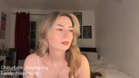 Snapshot of zoepleasing chatting on 01/15/26, 11:52 zoepleasing online show from 01/15/26, 11:52