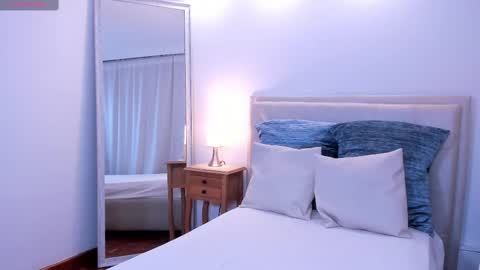 Zoes online show from 01/28/25, 10:56