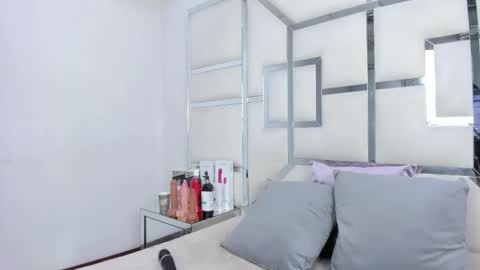 ZoeSwam online show from 03/19/26, 11:36