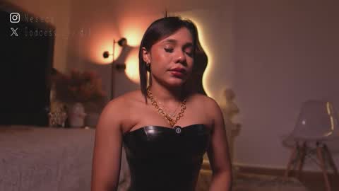 zoevidal_ online show from 02/19/26, 12:12