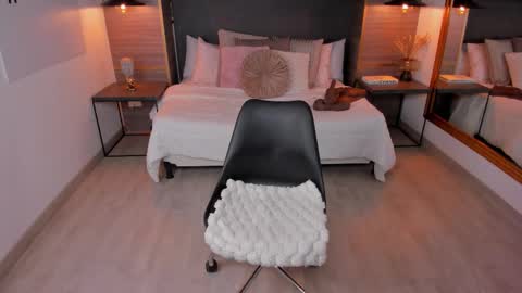 ZOE online show from 03/18/26, 03:04