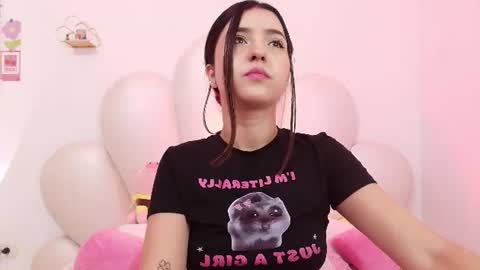Snapshot of zoewillian chatting on 07/23/26, 01:58 zoewillian online show from 07/23/26, 01:58