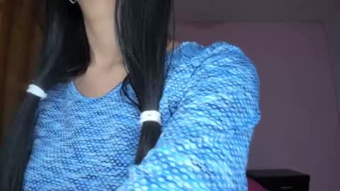 Snapshot of zoey_babyqueen19 chatting on 03/05/26, 12:39 Zoey online show from 03/05/26, 12:39