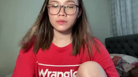 Snapshot of zoey_foryou chatting on 10/31/25, 02:56 zoey_foryou online show from 10/31/25, 02:56