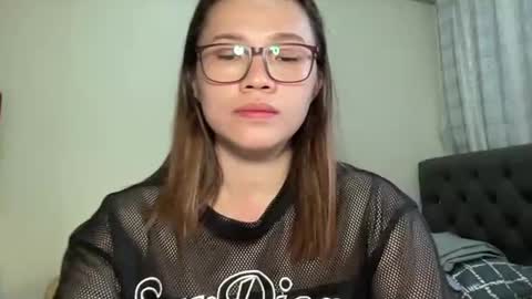 Snapshot of zoey_foryou chatting on 11/15/25, 03:48 zoey_foryou online show from 11/15/25, 03:48