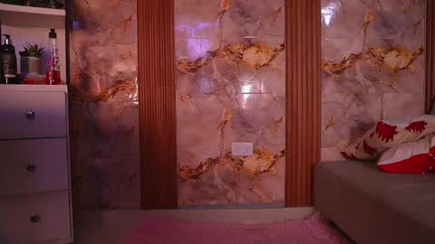 Snapshot of zoey_fox_ chatting on 01/18/26, 02:04 zoey fox online show from 01/18/26, 02:04