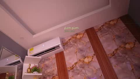 Snapshot of zoey_fox_ chatting on 02/14/26, 09:22 zoey fox online show from 02/14/26, 09:22