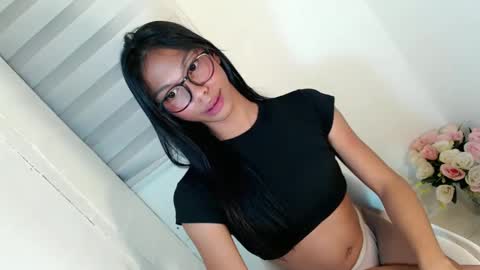 zoey online show from 02/23/25, 05:39