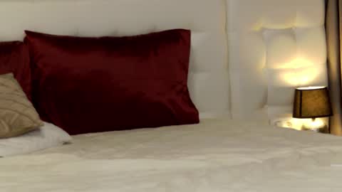 Zoey online show from 02/21/25, 09:00