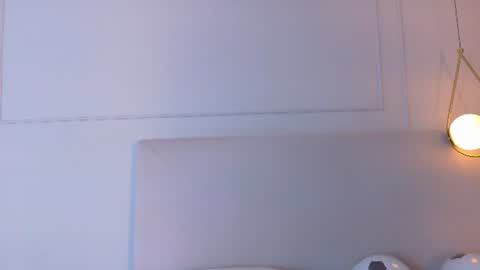 Snapshot of zoeypetit chatting on 07/08/26, 01:04 Zoey online show from 07/08/26, 01:04